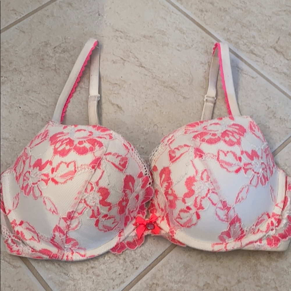 Victoria’s Secret pink and white bra